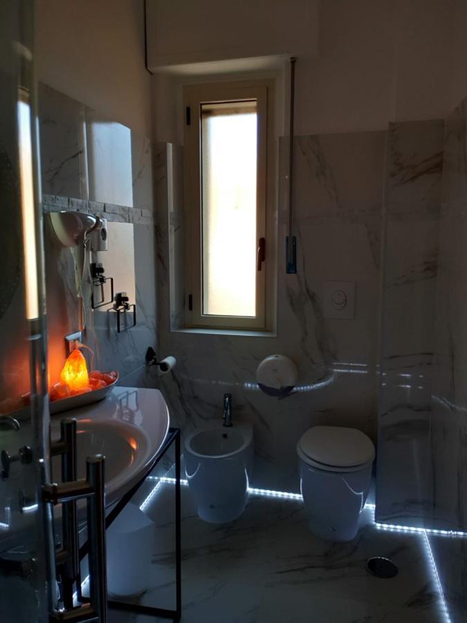 Dame Crotone Bed & Breakfast エクステリア 写真
