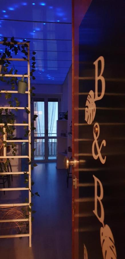 Dame Crotone Bed & Breakfast エクステリア 写真